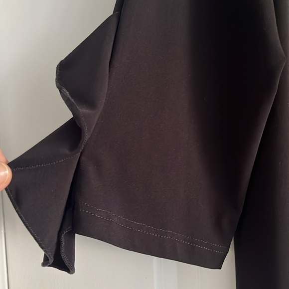 Flutter Cuff Asymmetrical Side Vent Tunic by Clara Sun Woo - Picture 4 of 9